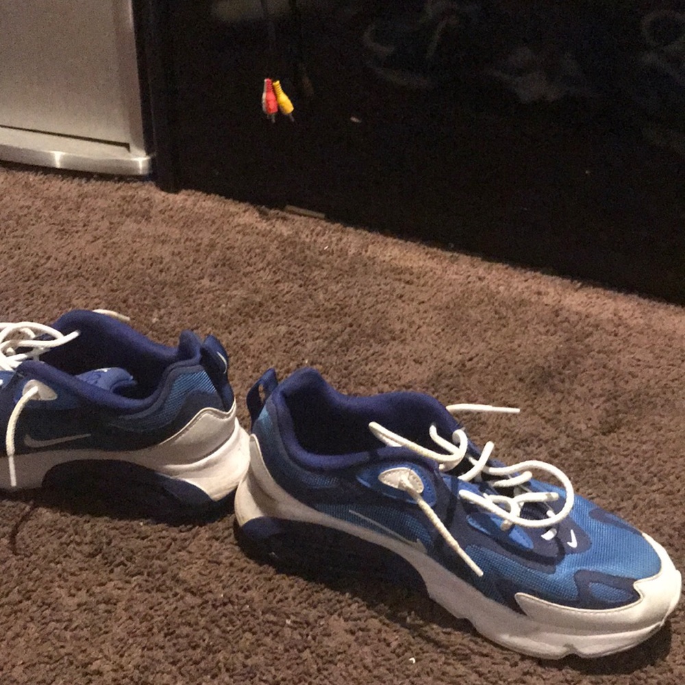 Airmax 200 first come first serve!! - Picture 7 of 9